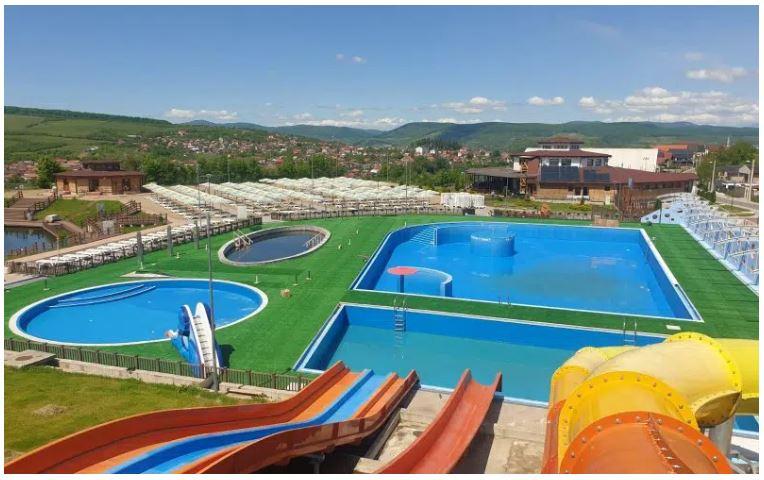 TOP 10 cele mai bine cotate ștranduri și aqua park-uri publice din România. Are și Clujul unul pe listă