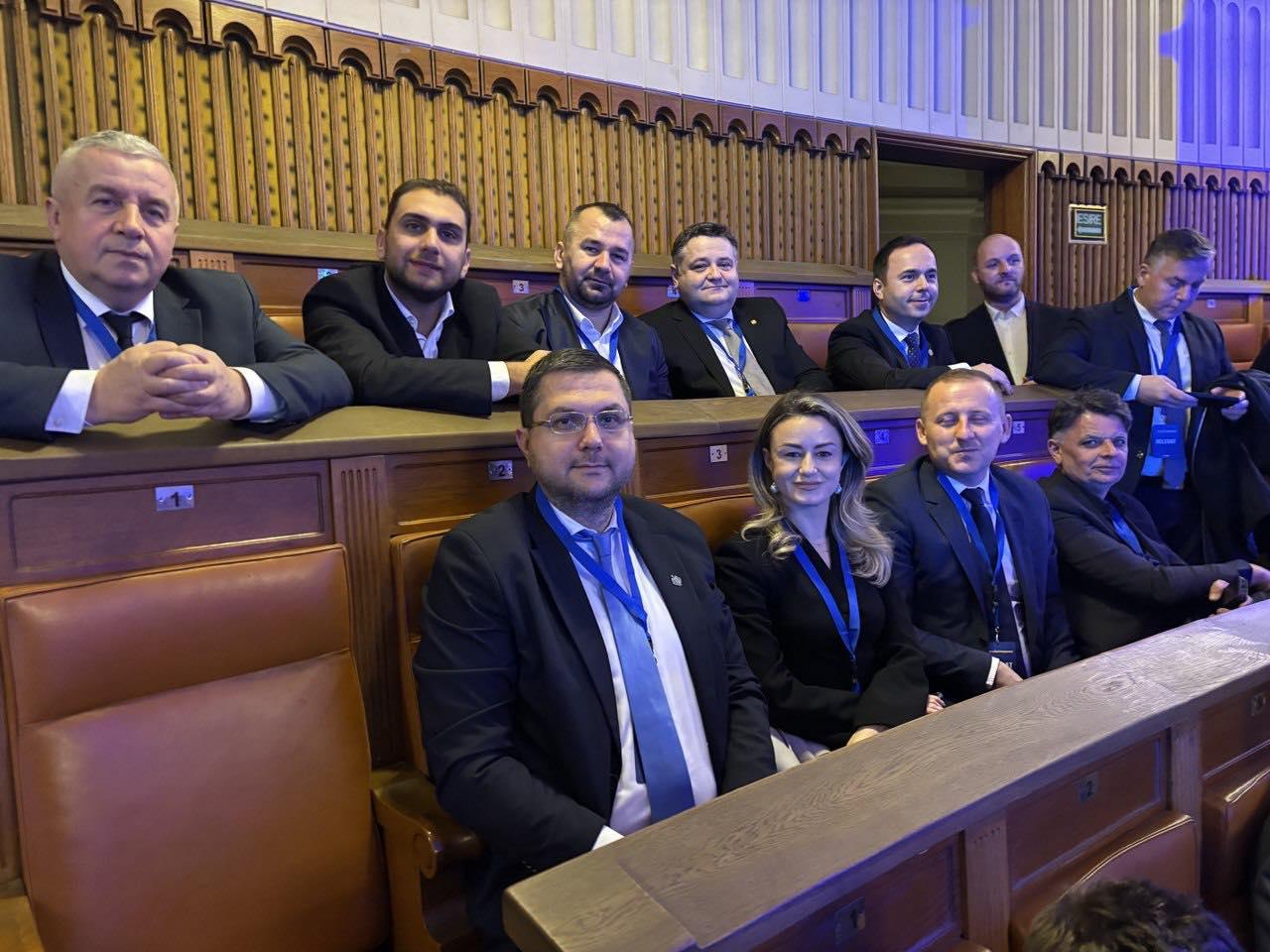 Liberalii clujeni, cea mai mare delegație din țară la Consiliul Național al PNL: „Susținem împreună un parcurs european ferm și o Românie puternică”