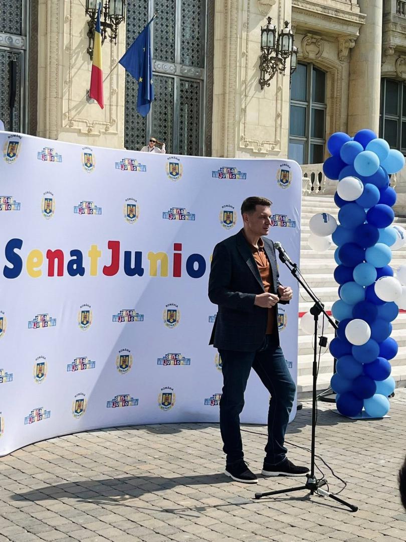 Clujeanul Mircea Abrudean a dat startul petrecerii de 1 Iunie la Senat: „Copii sunt vocea și constructorii viitorului!”