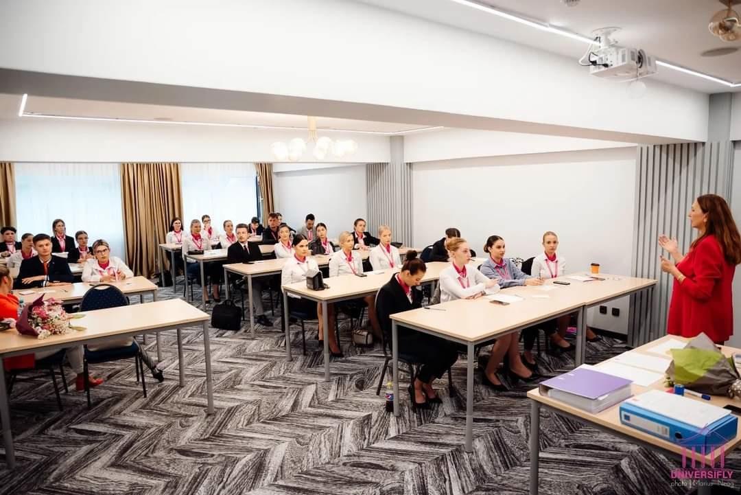 Cum să planifici un eveniment de succes în sezonul de toamnă la Centrul de Conferințe Univers