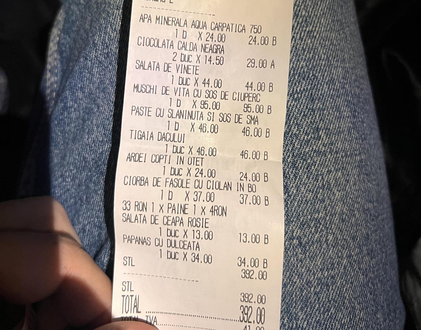 &bdquo;&Icirc;n Cluj așa e regula. M&acirc;ncare sub medie la calitate, dar prețuri de Monaco&rdquo; / &bdquo;24 de lei pe un ardei murat&rdquo;. Clujenii, șocați de scumpirile din resta