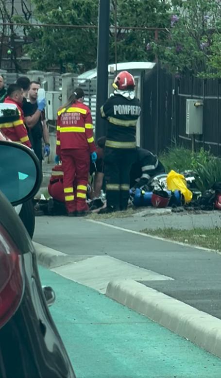 GRAV ACCIDENT rutier  &icirc;n Cluj-Napoca / Implicate un autoturism și o motocicletă / Se aplică manevre de RESUSCITARE