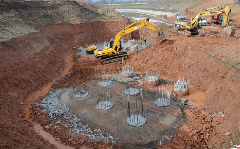 Nodul Gilău. Constructorul va lucra şi duminica, are 100 de oameni mobilizaţi
