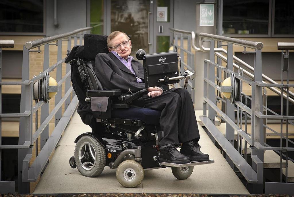 Stephen Hawking, îngropat lângă Newton şi Darwin