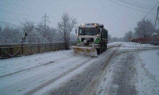 Clujul sub zăpadă!  Care  e  situaţia drumurilor. Atenţie dacă circulaţi spre Turda, în special pe autostradă