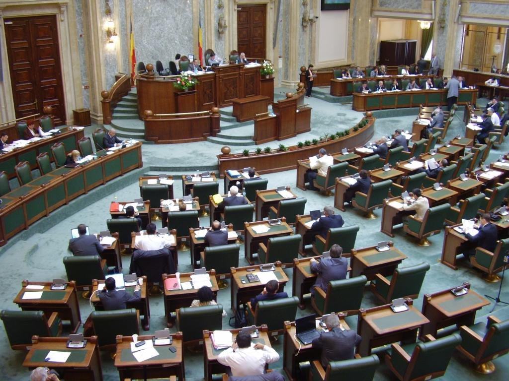 Senatul a adoptat tacit modificarea legislaţiei penale şi procesual penale