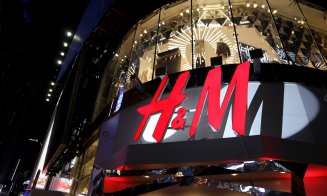 H&M, în picaj. Celebrul brand are haine nevândute de peste 4 miliarde de dolari