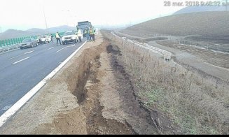 Probleme pe lotul 4 al autostrăzii Sebeș-Turda: taluzul a luat-o la vale iar asfaltul e fisurat