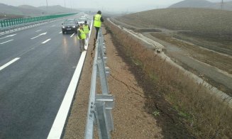 Probleme pe lotul 4 al autostrăzii Sebeș-Turda: taluzul a luat-o la vale, iar asfaltul e fisurat