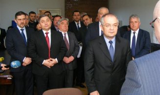 Nasra cere liderilor PNL Cluj să-l revoce pe Tişe de la şefia judeţului. Daniel Buda pune solicitarea pe seama “asteniei de primăvară”