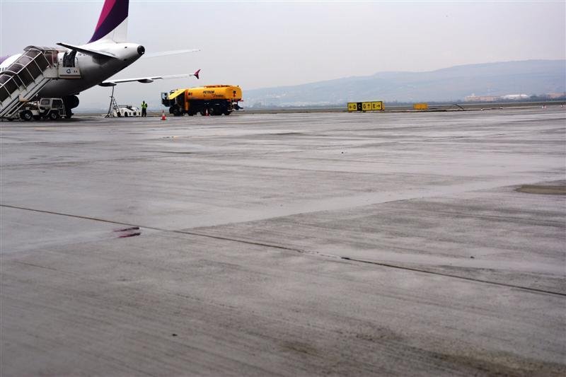 Tişe acuză Ministerul Mediului şi parlamentarii PSD Cluj că blochează extinderea pistei aeroportului