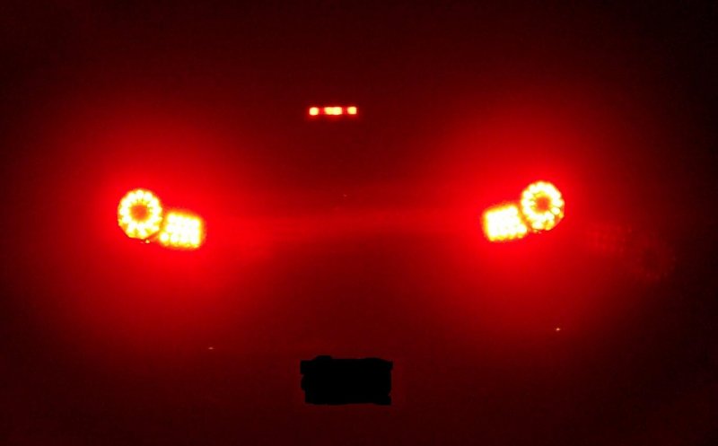Ce înseamnă semnalele luminoase pe care le fac şoferii în trafic