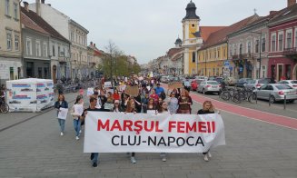 Marsul Femeii, la Cluj: "Stop violenţei în familie! Vrem educaţie sexuală în şcoli!