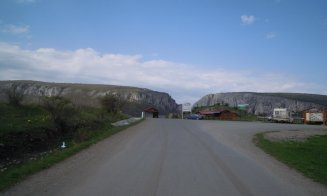 Lucrări de asfaltare în zona Turda. Se reabilitează peste 12 kilometri de pe trei sectoare de drum