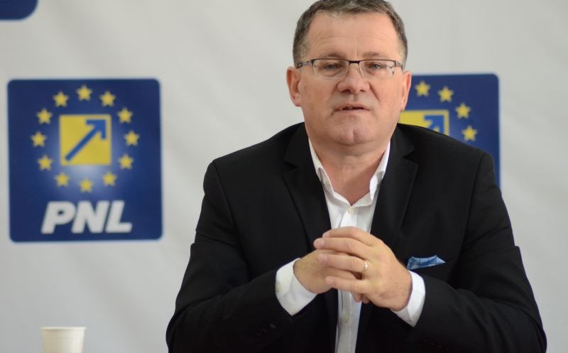 Adrian Oros (PNL Cluj): Dăncilă nu face faţă unor prerogative mai mici. Discutăm despre o moţiune de cenzură