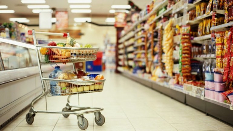 Patru din zece cumpărători români reclamă calitatea serviciilor sau produselor achiziţionate