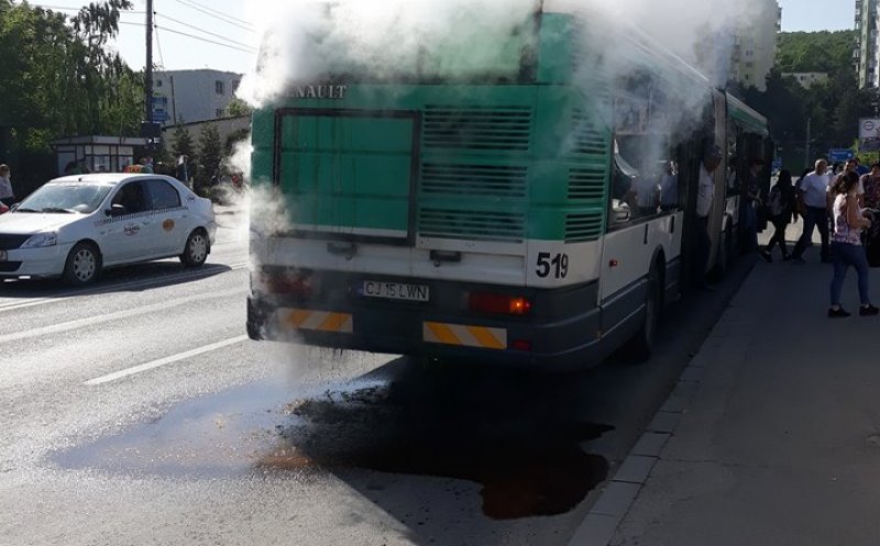 Incendiu la un autobuz CTP, în Mănăştur