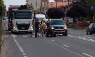 Încă o femeie lovită pe trecere, pe Coposu! Coada de maşini, până la gară