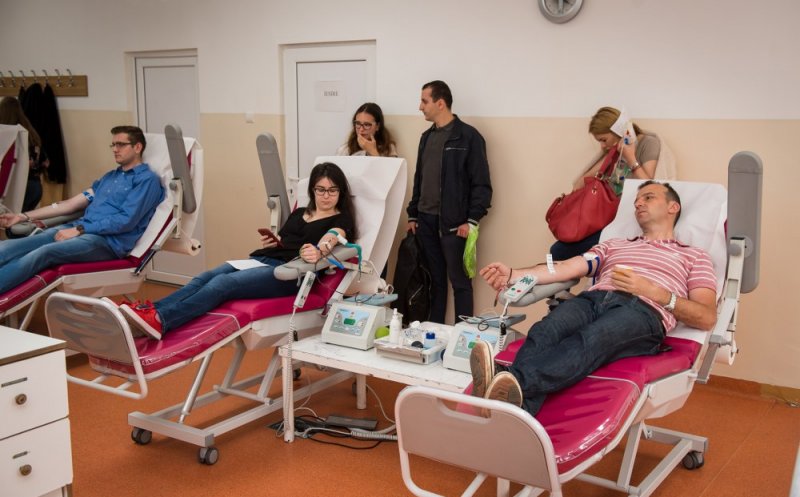 Clujenii, chemaţi să doneze sânge.  Un donator poate salva 3 vieţi