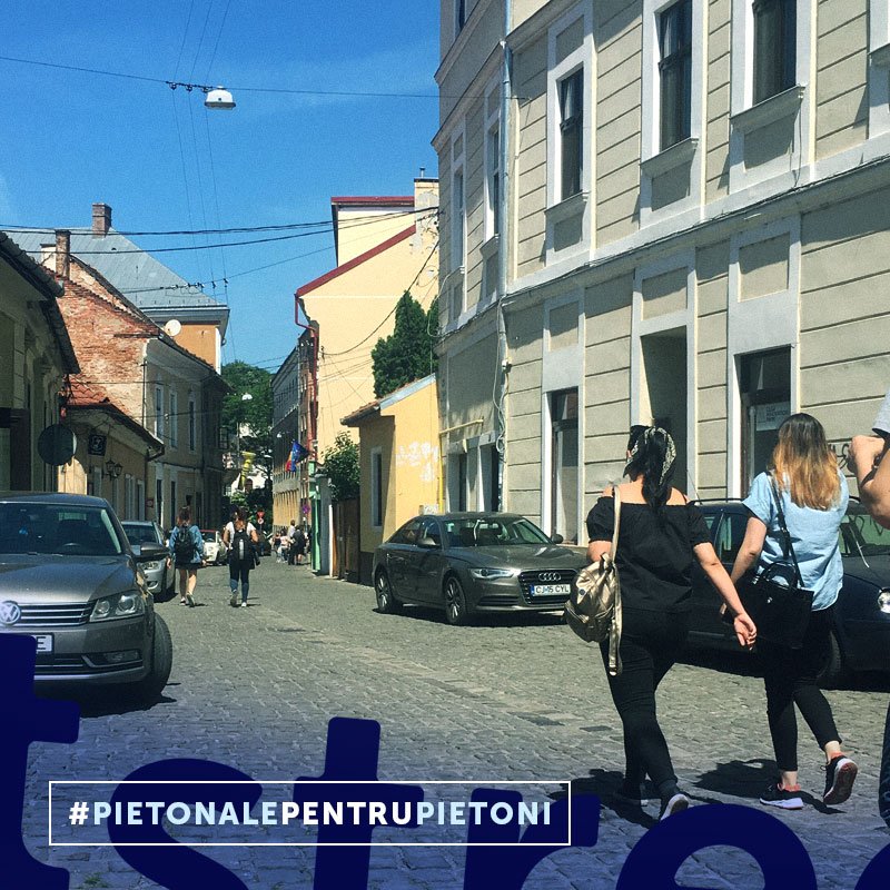 #PietonalePentruPietoni.  O stradă din centrul Clujului se transformă în living urban, animat de artişti: "Centrul vechi e mai mult decât o parcare"