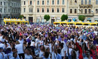 Un nou record la Cluj? Concert atipic cu 1.000 de elevi şi tuburi de percuţie
