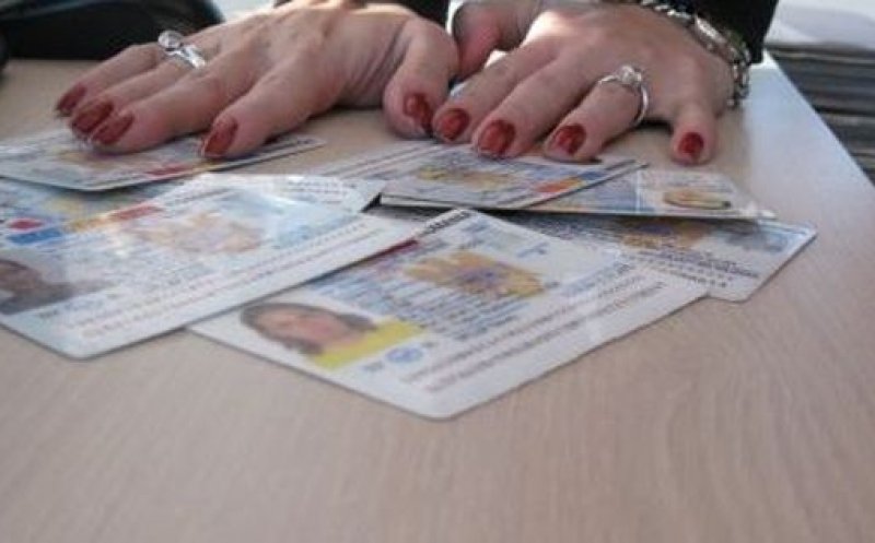 Staţia mobilă de preluare a imaginilor a Direcţiei Judeţene de Evidenţă a Persoanelor Cluj se deplasează luni 21 mai la Tritenii de jos