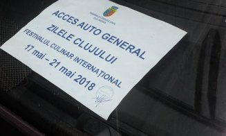 O dubă de la Festivalul Culinar Zilele Clujului a blocat intervenţia unei salvări: "Un om a făcut infarct şi medicul a trebuit să sară gardul&quo