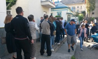 Umiliți la Pașapoarte. Obținerea documentului de călătorie, o tortură pentru clujeni