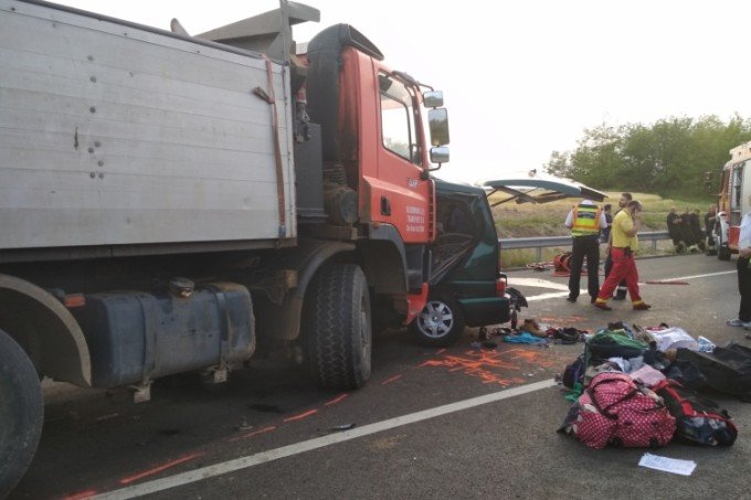 Şapte români morţi într-un accident în Ungaria