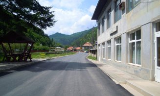 Lucrări de întreţinere şi asfaltare pe Valea Ierii