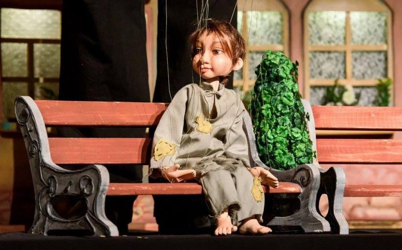 Spectacole de la Teatrul „Puck”, în turneu în țară și străinătate