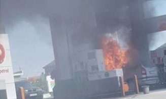 Incendiu la o benzinărie de pe Calea Turzii. O persoană şi-a pierdut viaţa