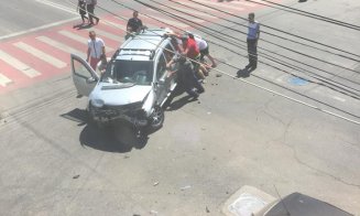 Carambol pe strada Bucureşti. Trei răniţi