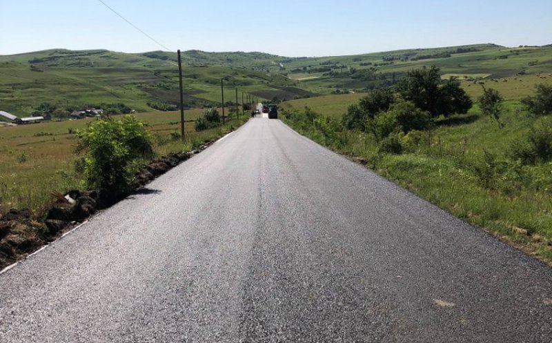Lucrări de asfaltare pe drumul Iuriu de Câmpie – Ceanu Mare