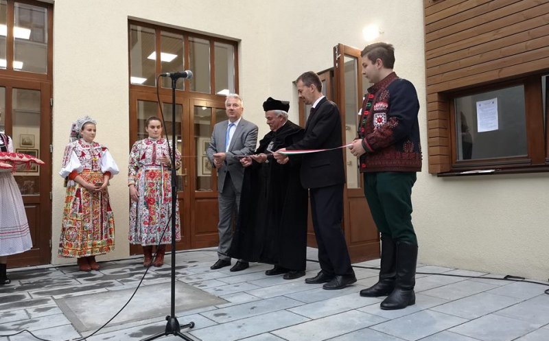 Investiţie de 2 milioane de euro a Guvernului de la Budapesta la liceul "Apaczai Csere Janos" din Cluj