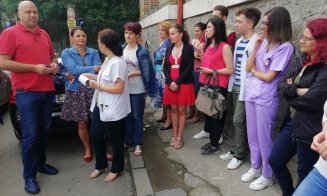 După proteste, ameninţări cu demisia în bloc şi intervenţia lui Ungureanu, angajaţii Spitalului Judeţean Cluj îşi primesc salariile cuvenite