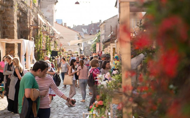 USAMV participă la ”Strada Potaissa - Piața de flori altfel” cu plante aromatice și arbuști ornamentali