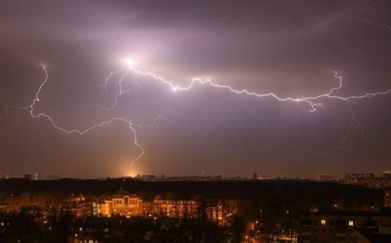 România, sub avertizare de furtuni! VEZI harta judeţelor afectate