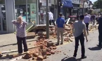 VIDEO | Acoperişul unui magazin din Londra s-a prăbuşit peste cumpărători