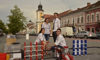 Jurnal TRX | Roboţelul de la Cluj a trecut oceanul. Mai sunt câteva zile până la competiţie