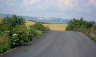 Asfaltare pe drumul județean Turda - Ploscoş