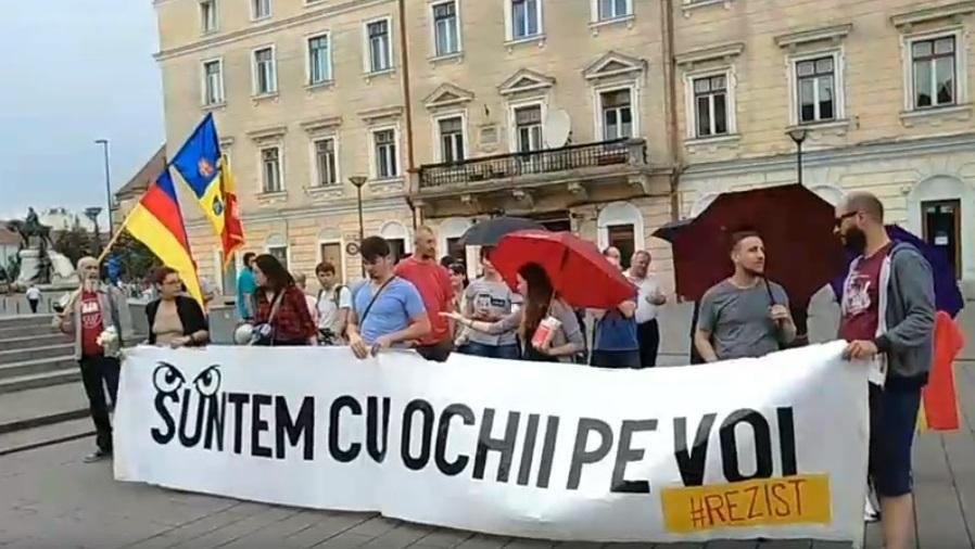 Apel la non-violenţă al grupurilor civice adresat participanţilor la manifestaţile publice