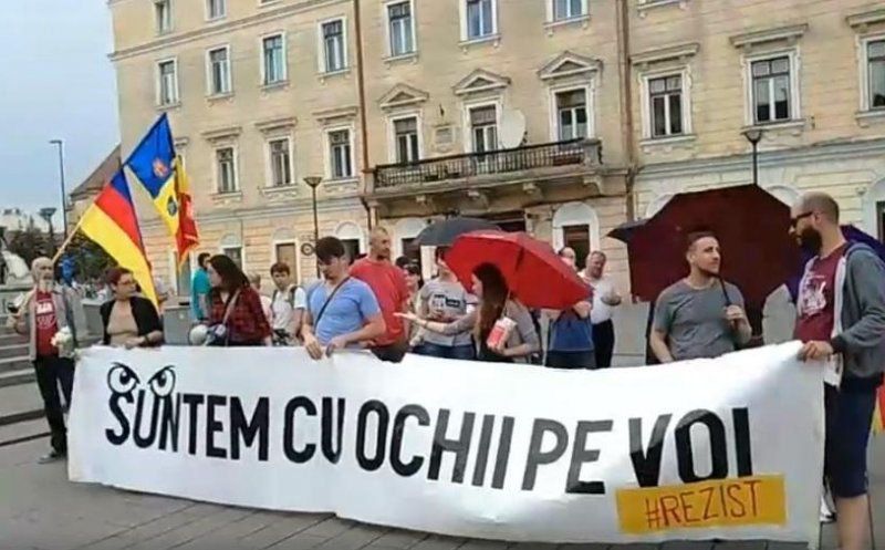 Apel la non-violenţă al grupurilor civice adresat participanţilor la manifestaţile publice