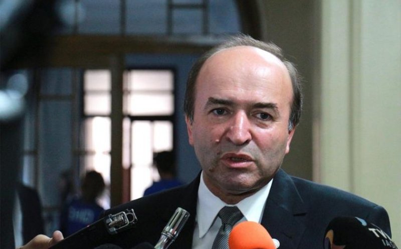 Tudorel Toader, despre o posibilă OUG pe codurile penale: Nu a făcut nimeni cu mine o astfel de dezbatere