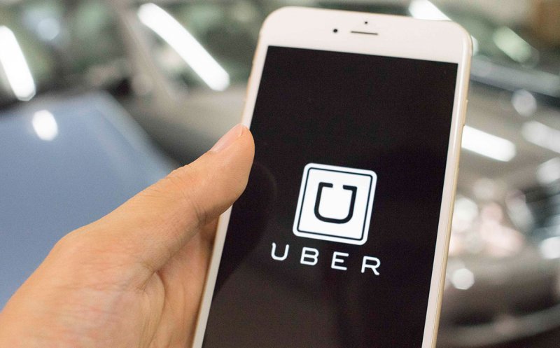 Reacţia conducerii Uber după ce serviciul de ridesharing a fost interzis la Cluj: "Vom continua dialogul cu autorităţile"