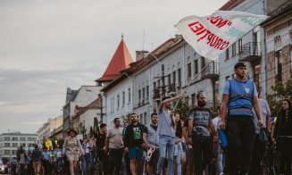 Clujenii vor protesta în fiecare joi în fața sediilor PSD și UDMR