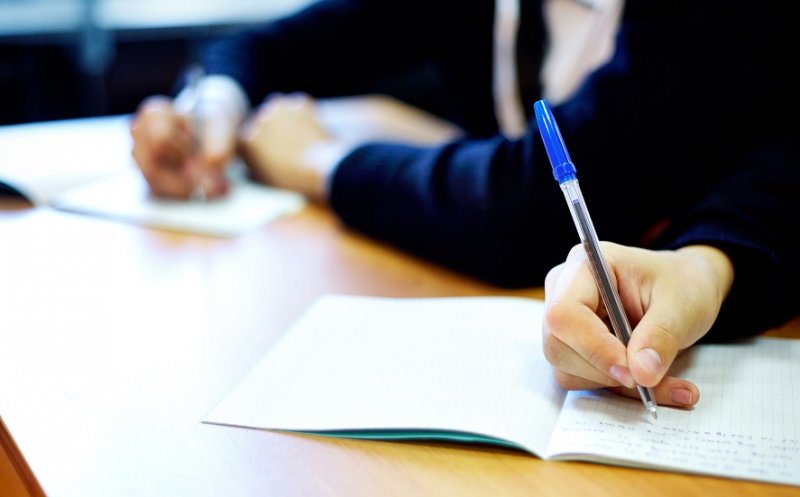 Absolvenţii de liceu află luni rezultatele finale la BAC 2018 după soluţionarea contestaţiilor