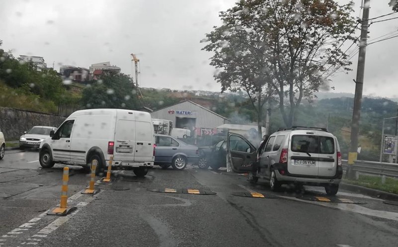 Accident pe Frunzişului