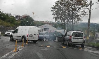 Accident pe Frunzişului