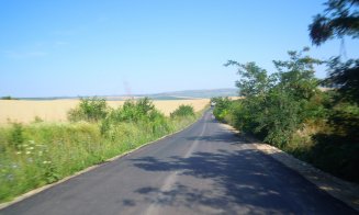 Au fost finalizate lucrările de asfaltare pe drumul Turda - Ploscoș